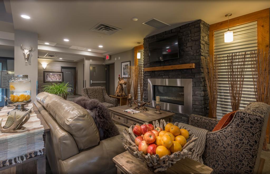 Timber Ridge Inn And Suites Fox Creek Экстерьер фото