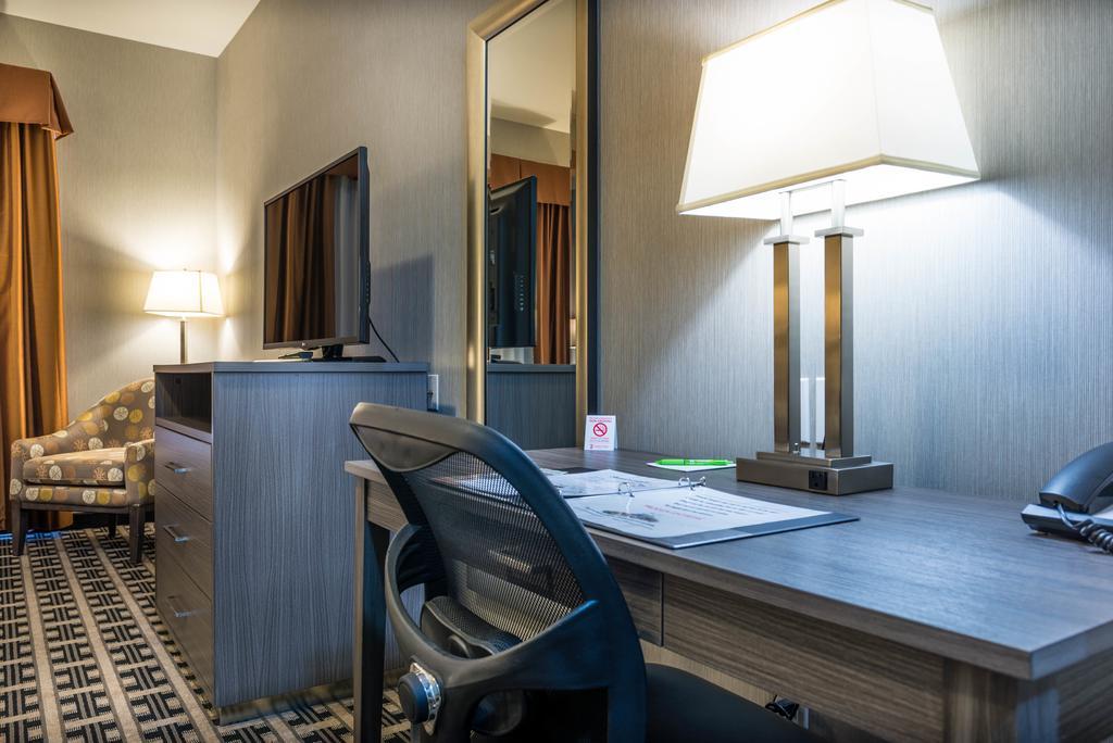 Timber Ridge Inn And Suites Fox Creek Номер фото